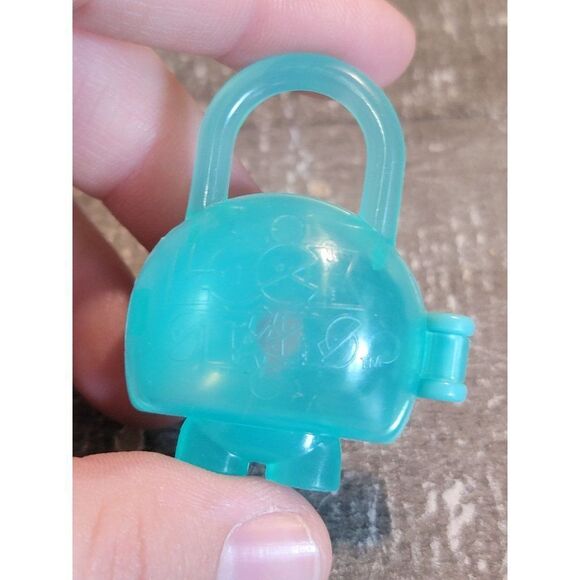 Lock Stars blue monster alien toy figure - Picture 3 of 4